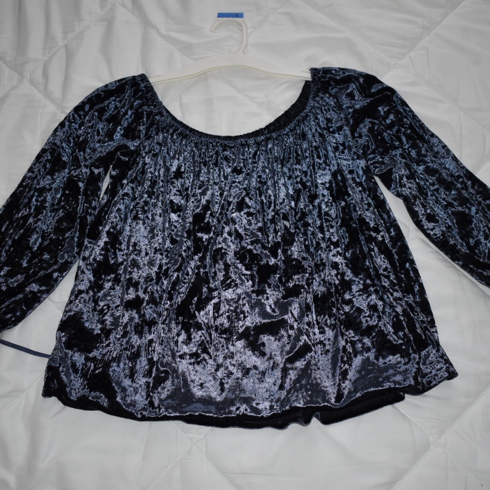 Velvet Quarter Sleeve Top